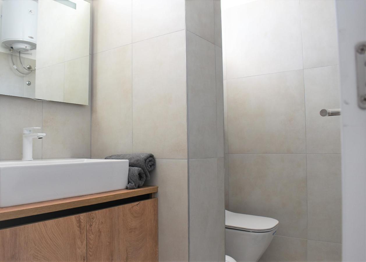 Apartment Aci Marina Rab Banjol 外观 照片