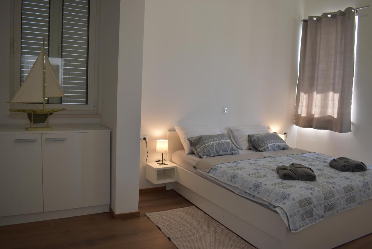 Apartment Aci Marina Rab Banjol 外观 照片